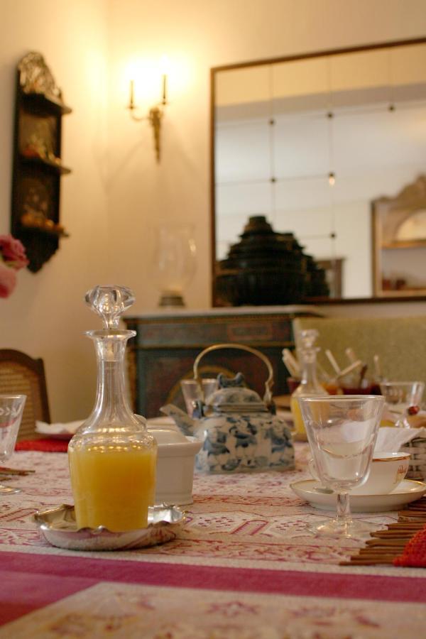 مبيت وإفطار نويرس سور سيرين Le Tabellion المظهر الخارجي الصورة